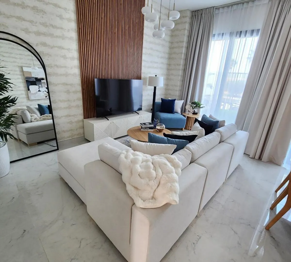 Nasma Luxury Stays - Lakeside Retreat, Stylish & Cozy Villa Stay Рас-эль-Хайма Апартаменты