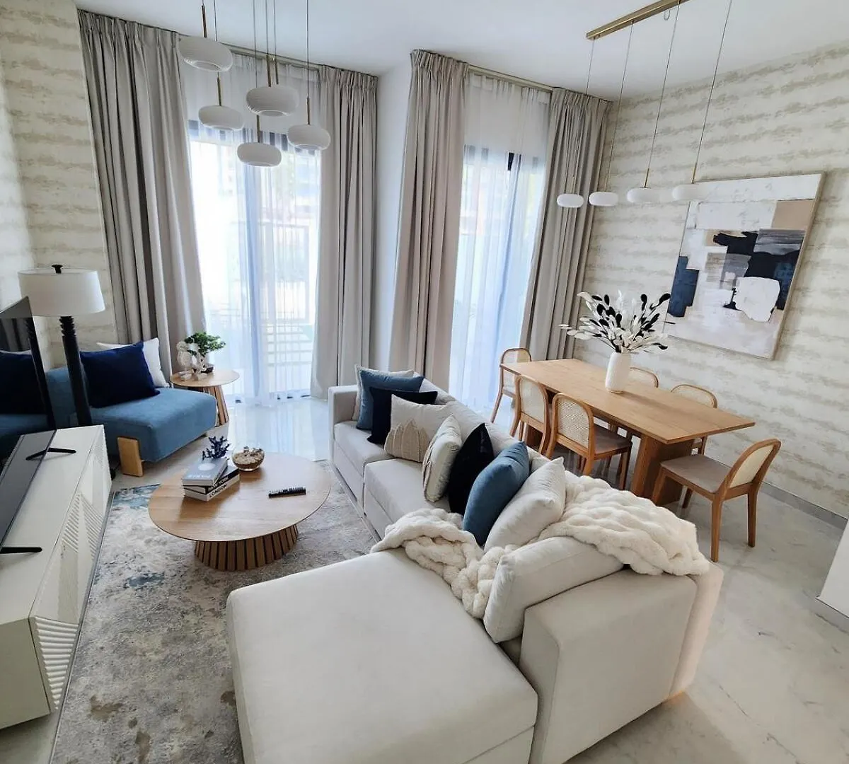 Апартаменты Nasma Luxury Stays - Lakeside Retreat, Stylish & Cozy Villa Stay Рас-эль-Хайма