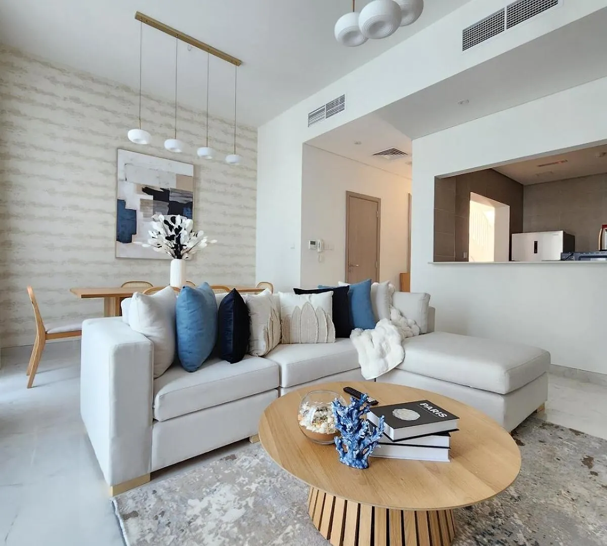 Nasma Luxury Stays - Lakeside Retreat, Stylish & Cozy Villa Stay Рас-эль-Хайма 0*,