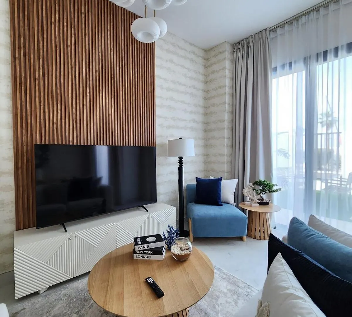 Nasma Luxury Stays - Lakeside Retreat, Stylish & Cozy Villa Stay Рас-эль-Хайма ОАЭ